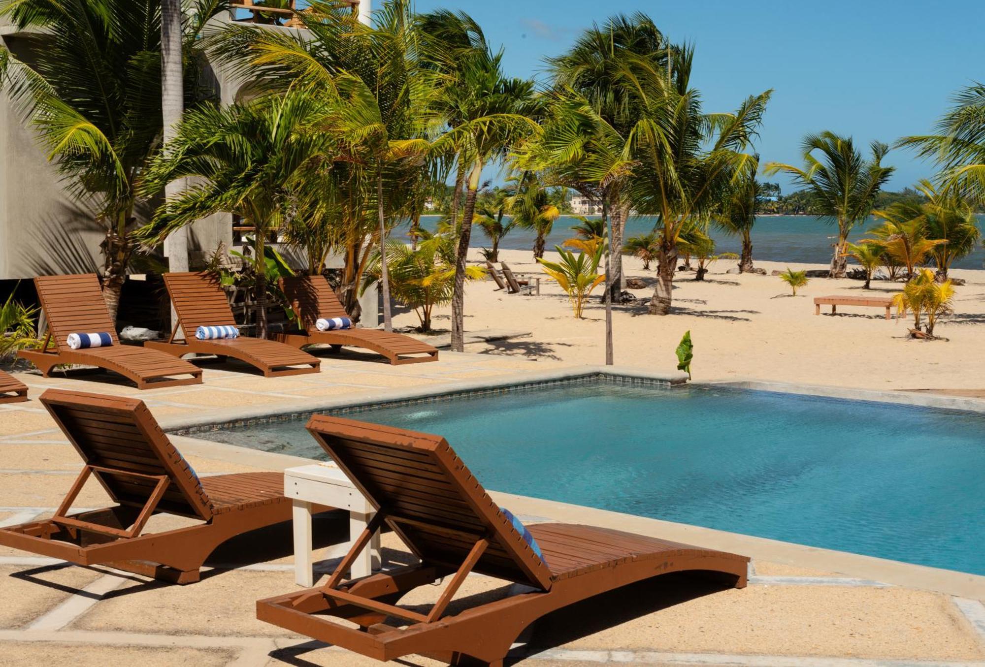 Sandy Feet Beach Resort Placencia Exterior photo